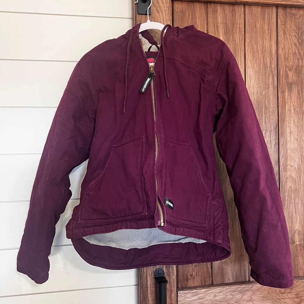 Women's Burgundy Ski Jacket